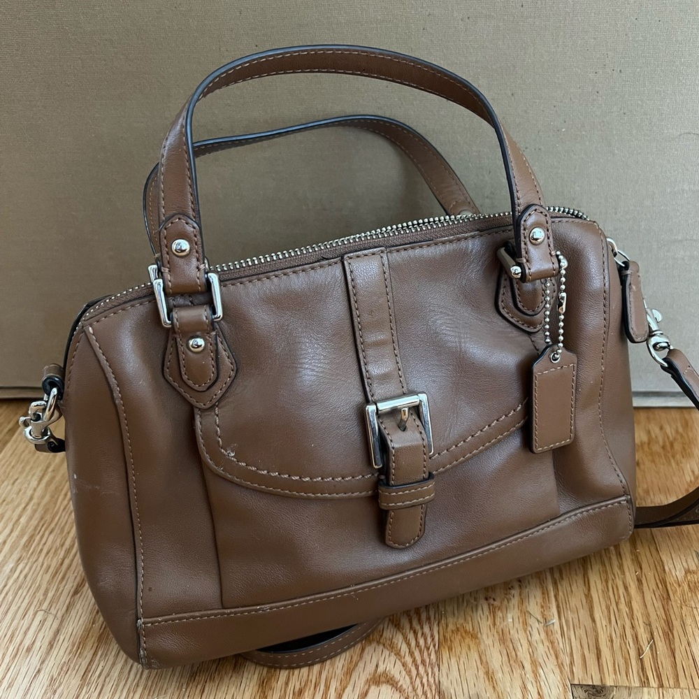 Coach vintage Tan Leather Crossbody Bag